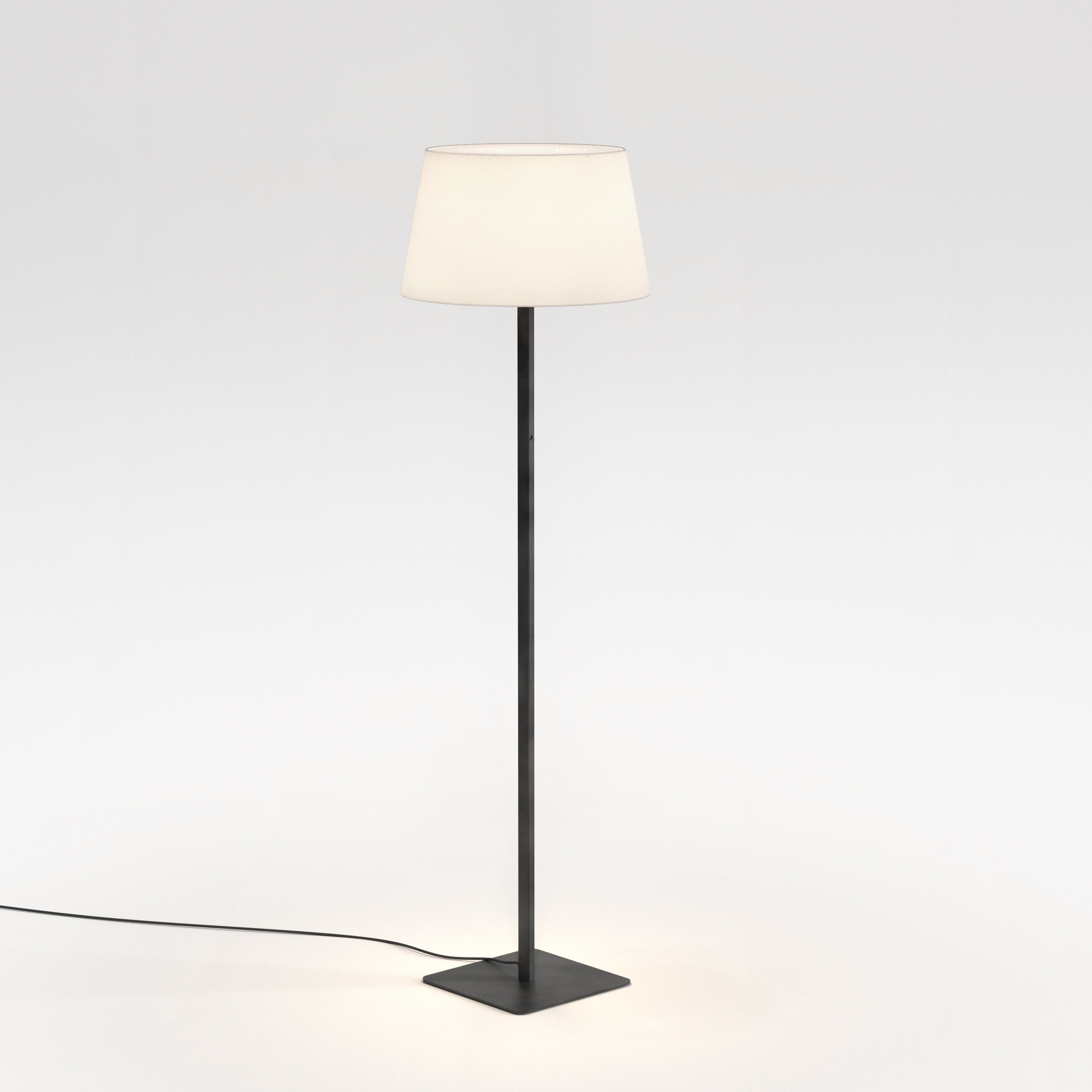 Beaumont Floor VL QB excl. E27 mat zwart