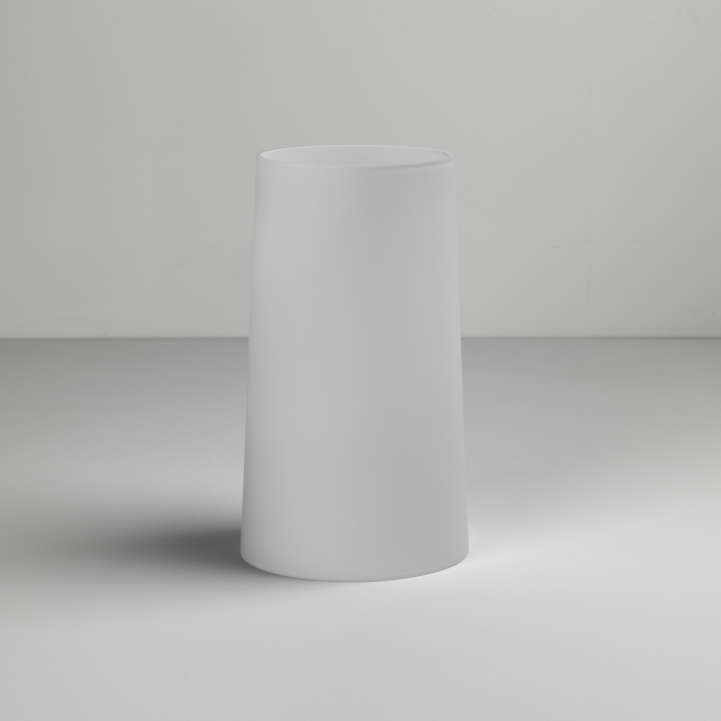 Kap Cone 245 WL mat wit  glas (geen stof)