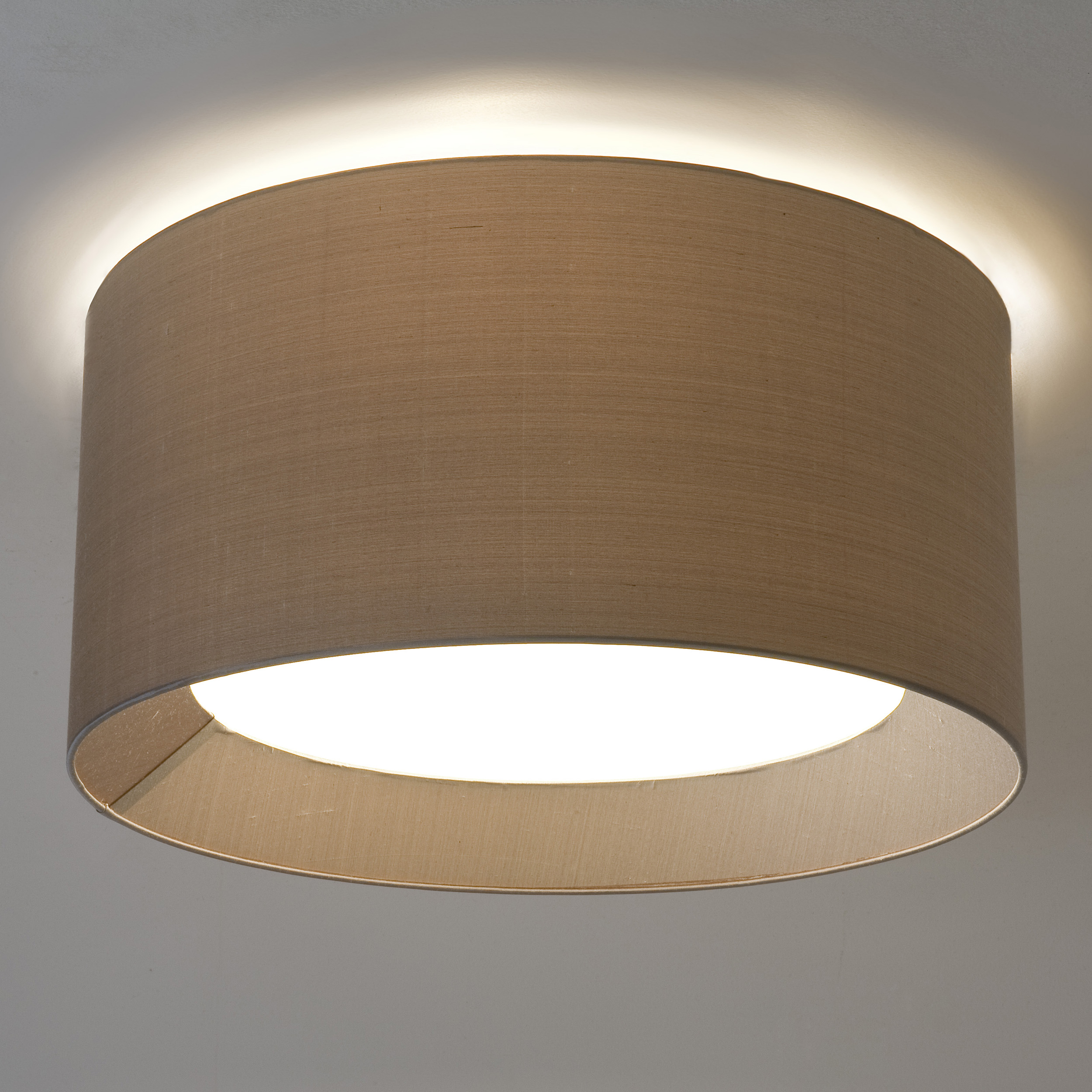 Kap Bevel Round 600 PL taupe zijde